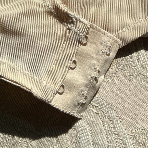 Vintage Edith Lances Minimizing Hand Sewn Bra In Cream Nude - Picture 12 of 13
